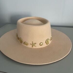 SEASIDE FELT BOATER HAT LACK OF COLOR COACHELLA INSPIRED